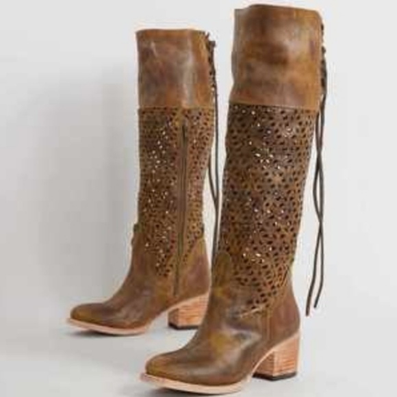 Stunning Distressed Cognac Freebird Boots - Picture 6 of 7